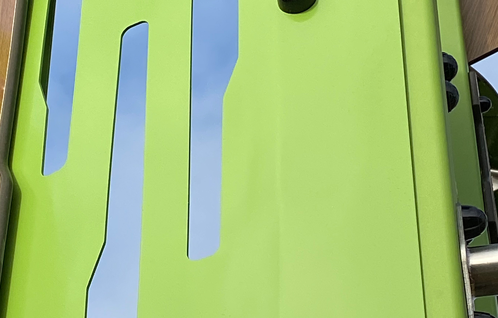 De decoratieve zijpanelen