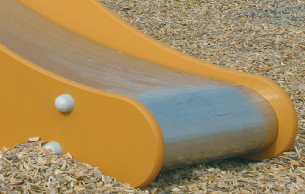 De glijgoten van de glijbanen