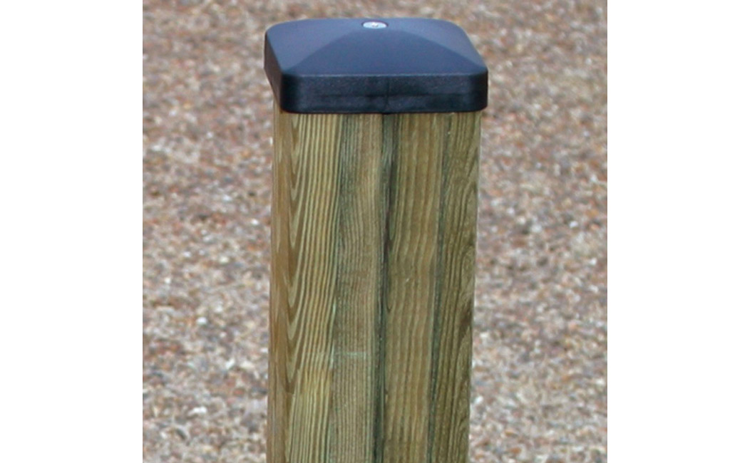 De vierkante palen en de balken