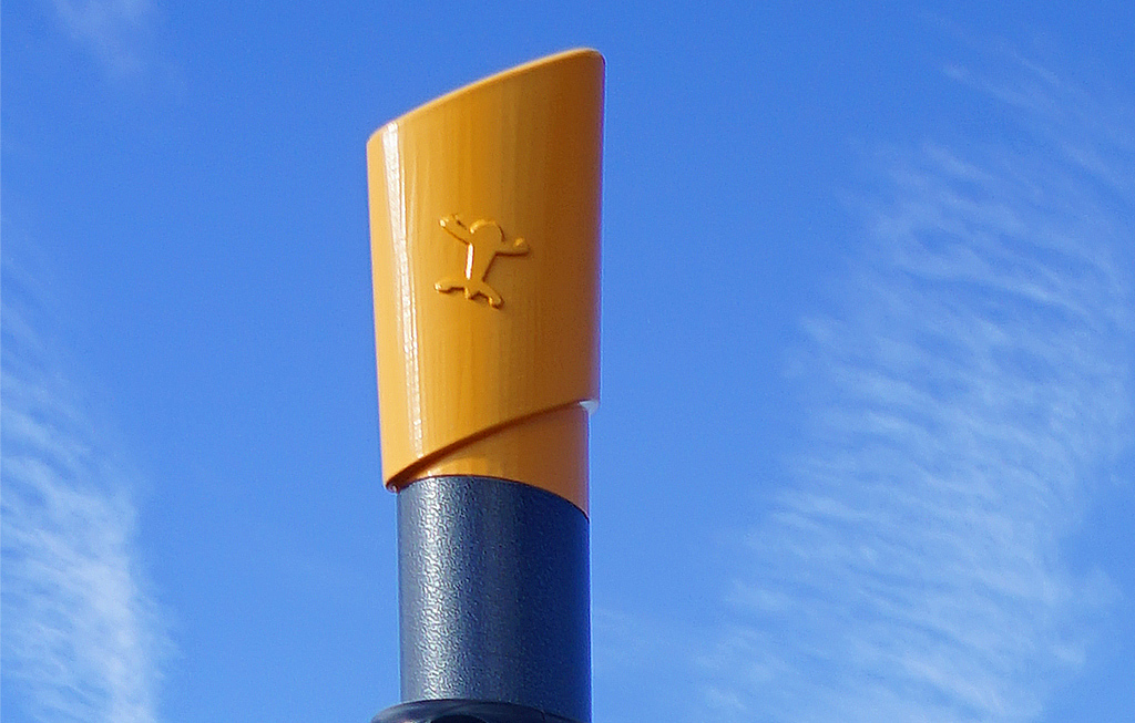 De palen met een diameter van 102 mm