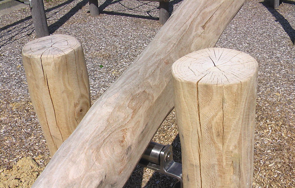 De verschillende palen en de horizontale balken