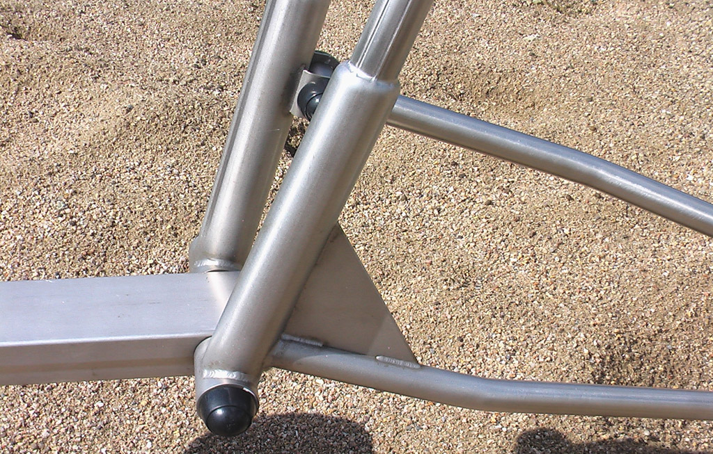 Metalen onderdelen van de graafmachine