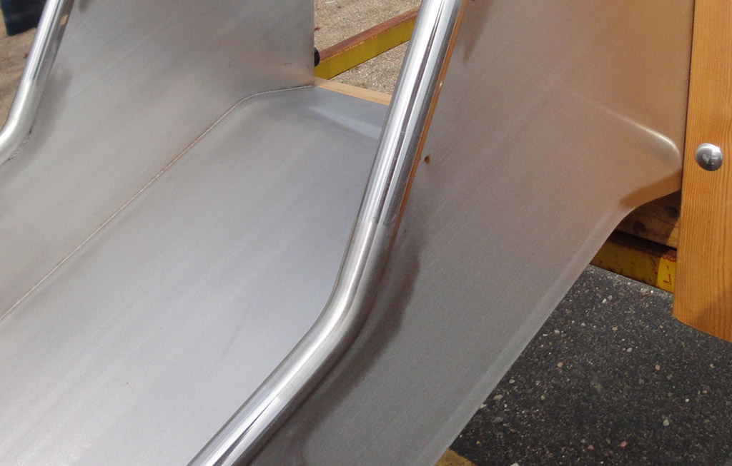 De glijgoten van de glijbanen