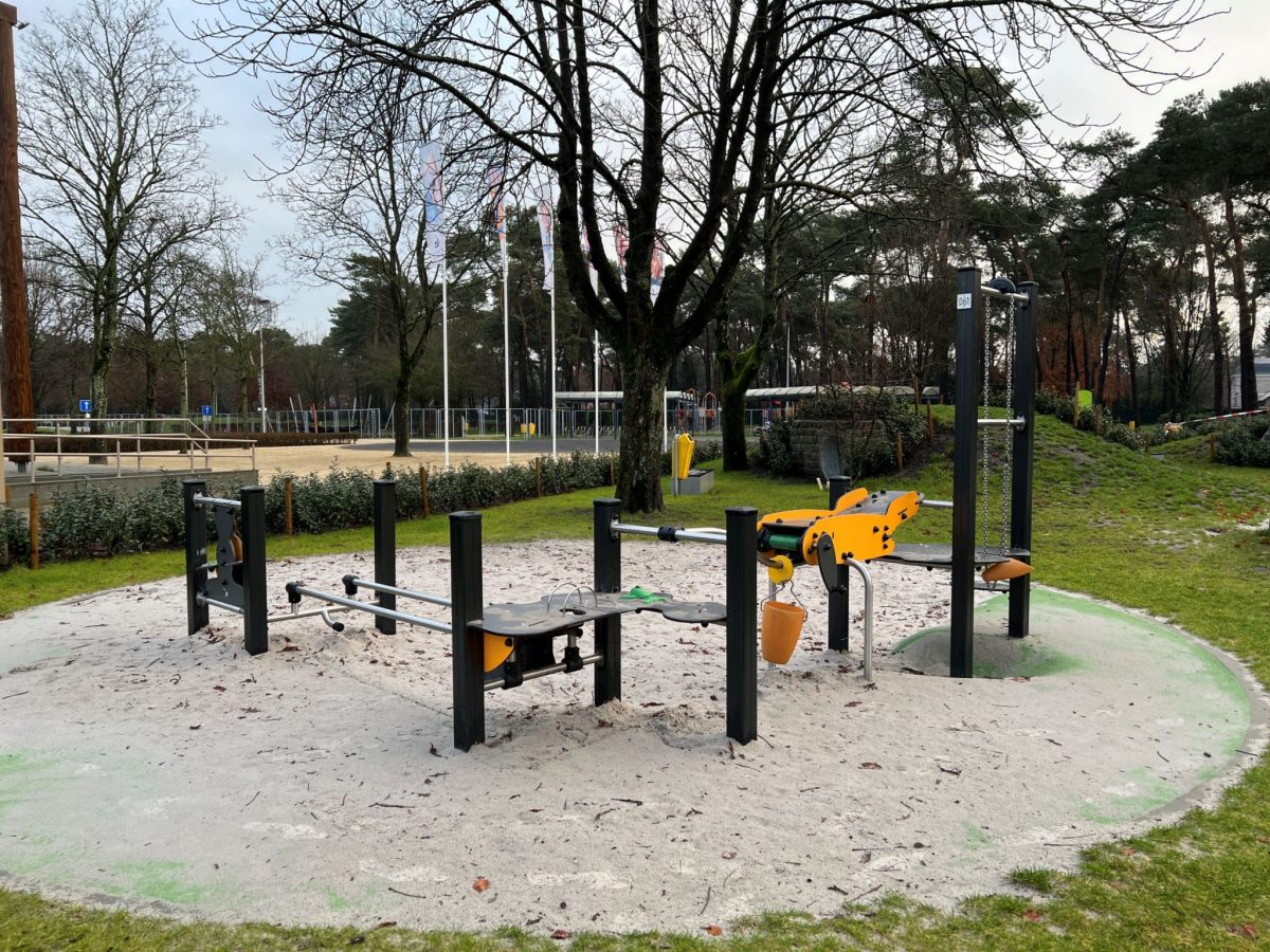 Buitenspeeltuin Dol-fijn in Lommel