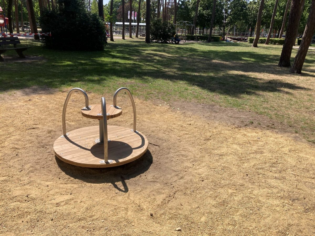 Buitenspeeltuin Dol-fijn in Lommel