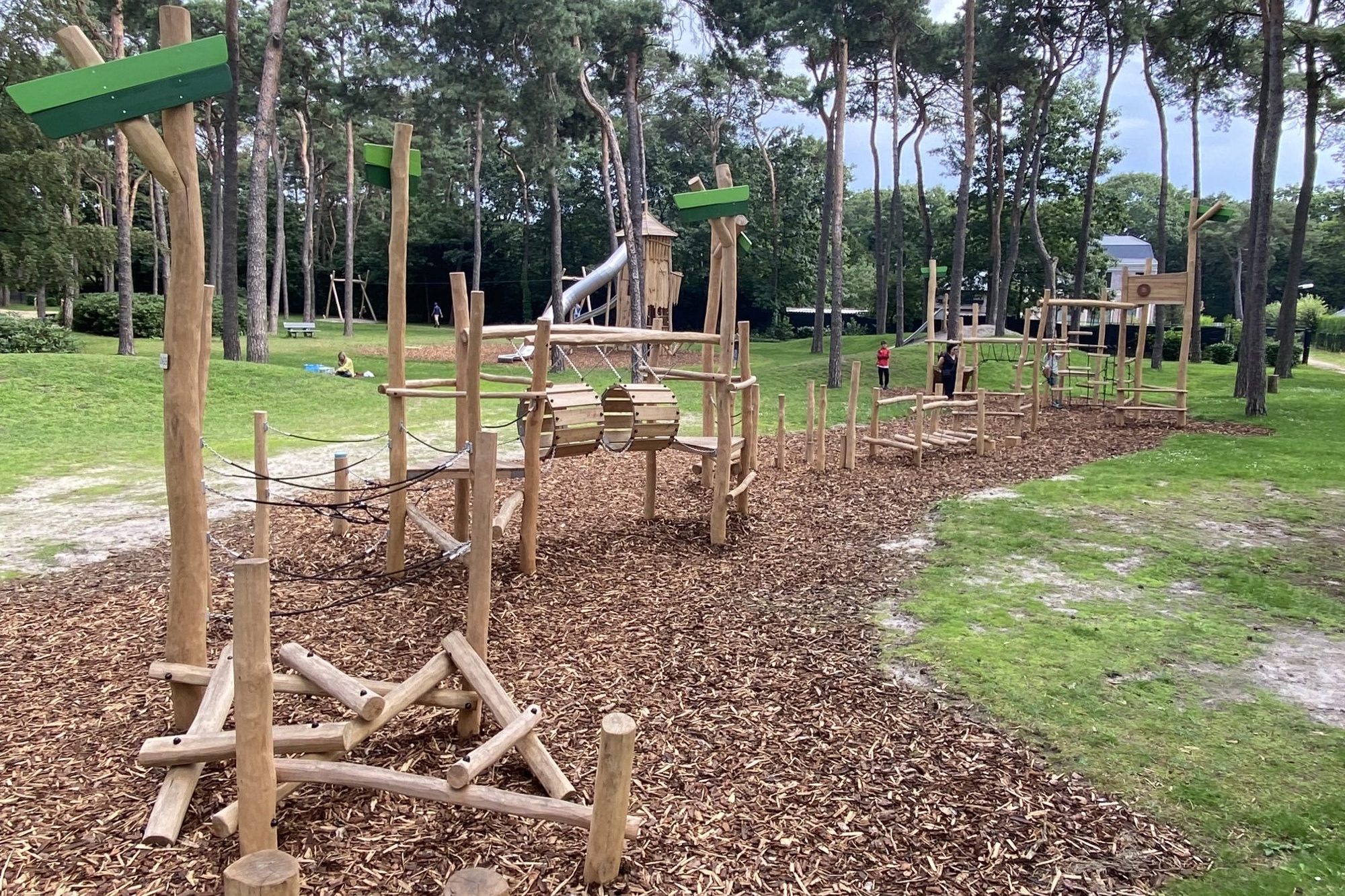 Buitenspeeltuin Dol-fijn in Lommel