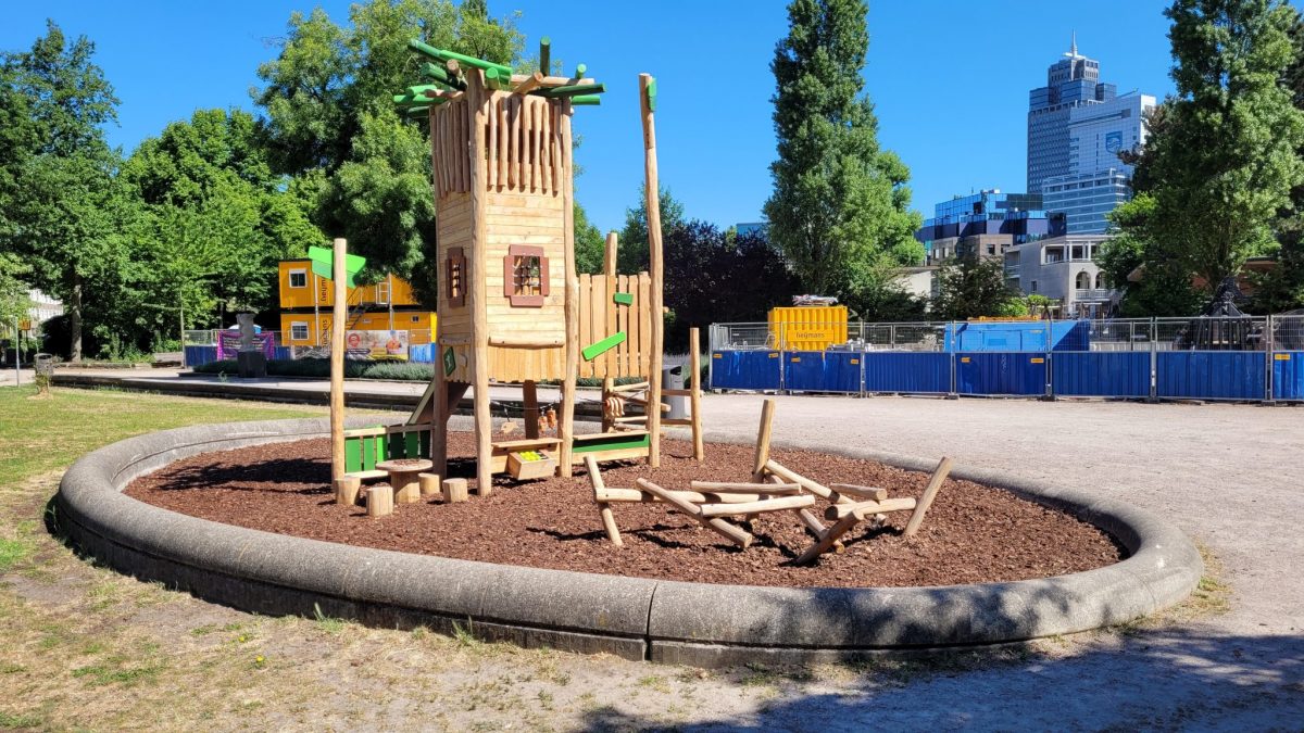 Martin Luther Kingpark Amsterdam-Zuid houten speeltuin