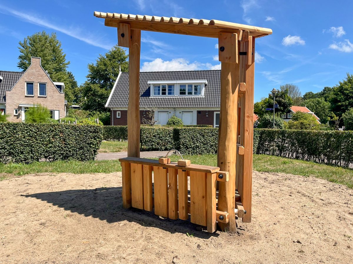 Resort Haamstede speelhuisje hout