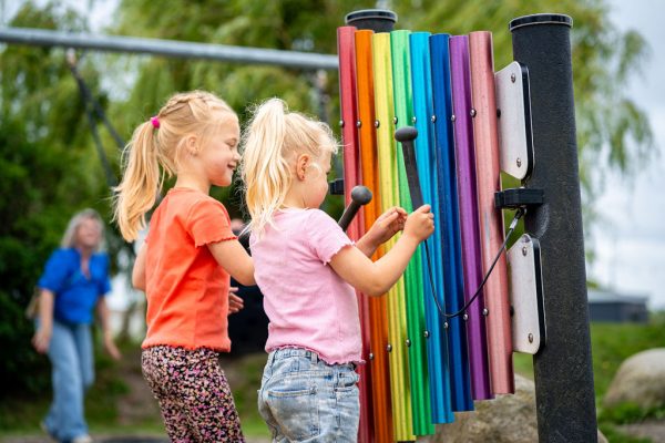 Educatieve en zintuiglijke speeltoestellen