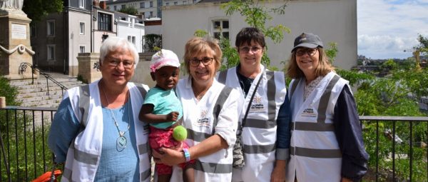 Het programma “Zorg voor kinderen in Frankrijk”: redden, opleiden, begeleiden